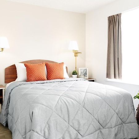 Intown Suites Extended Stay Jacksonville Fl - Baymeadows Exterior photo